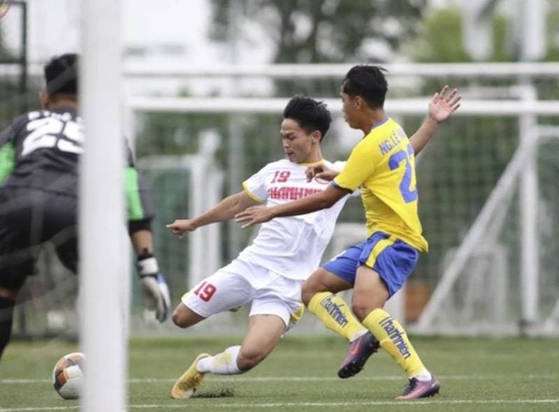 Cầu thủ Hồ Văn Cường trùng tên với một ca sĩ có tiếng