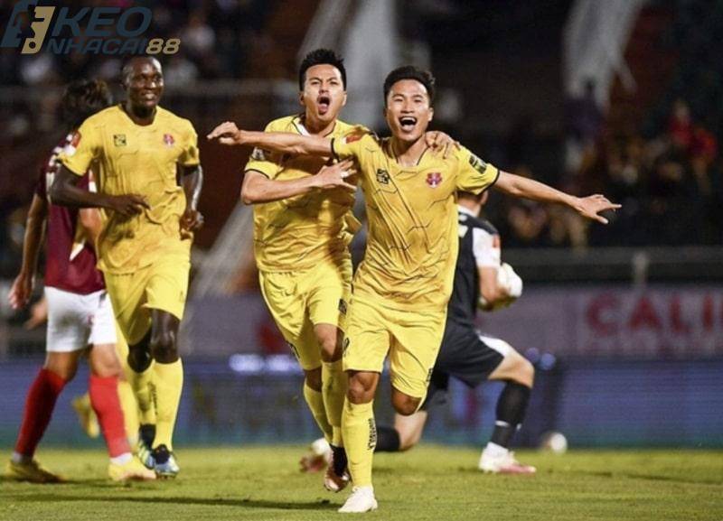 Sự nghiệp bóng đá của Triệu Việt Hưng