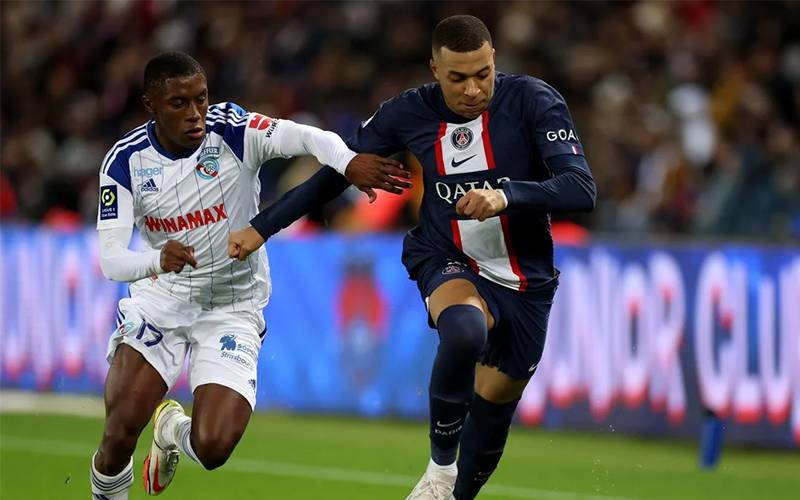 Soi kèo Strasbourg vs PSG 03h00 ngày 03/2/2024