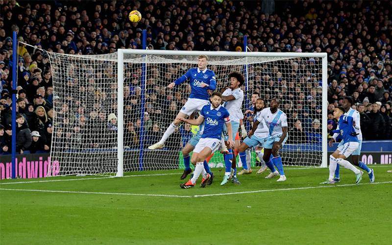 Soi kèo Everton vs Crystal Palace 03h00 ngày 20/2/2024