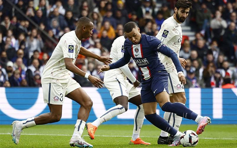 Soi kèo PSG vs Lille 03h00 ngày 11/2/2024